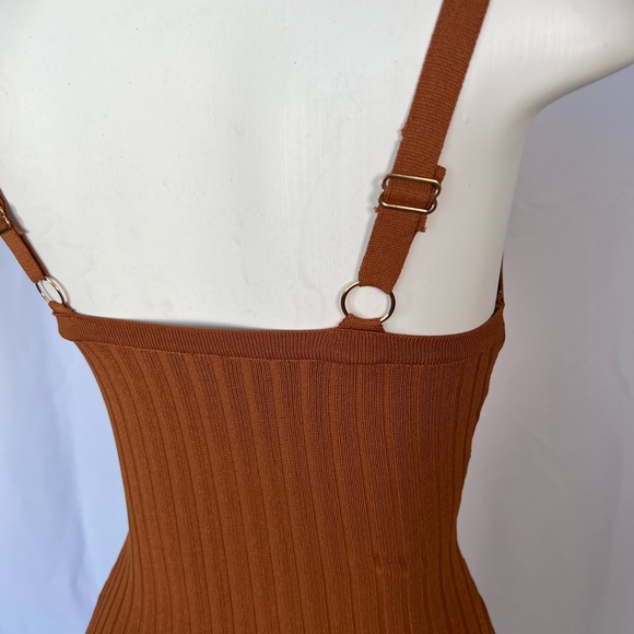 Orange Midi Dress size Medium - Picture 4 of 6